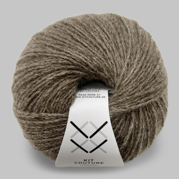 Kit Couture Cashmere kol. 2404 Truffle