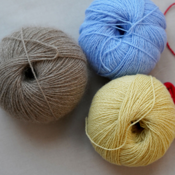 Kit Couture Cashmere kol. 2411 Red