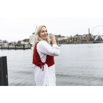 Everyday Knits: Easy Wardrobe Essentials - Paula Narkiniemi